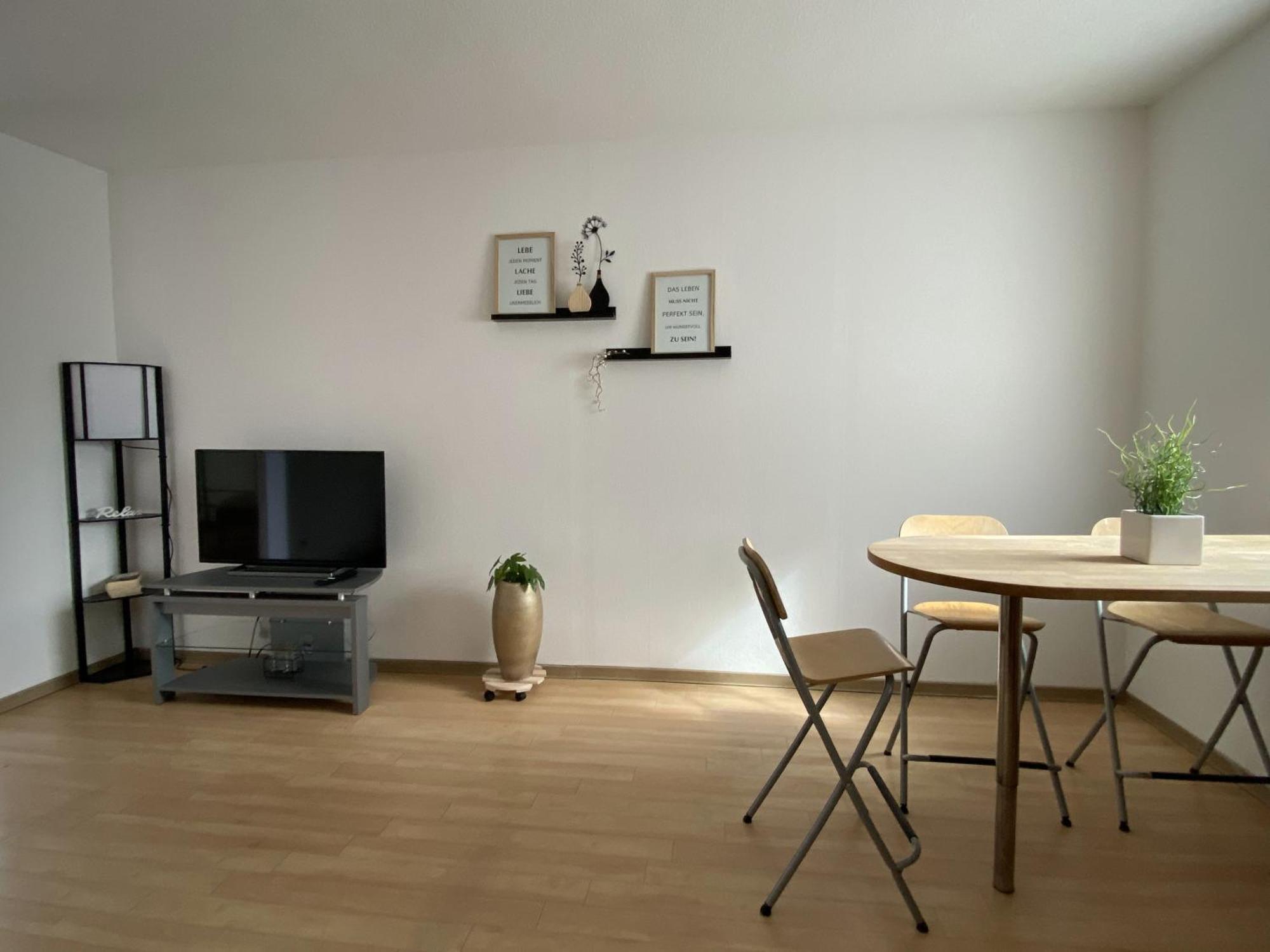 Neu Apartment In Schloss Naehe,Parkplatz, Netflix Sögel Eksteriør billede